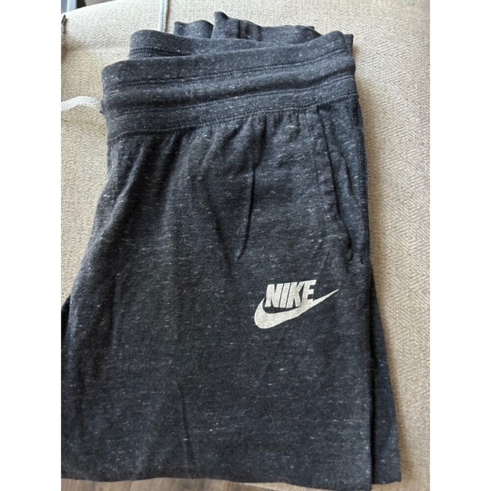 Nike Women’s L Charcoal Heather Gray Logo Sweatpants Cropped Joggers